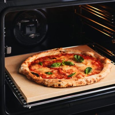 Bật mí cách nướng pizza đông lạnh bằng lò vi sóng đơn giản trong 5 phút